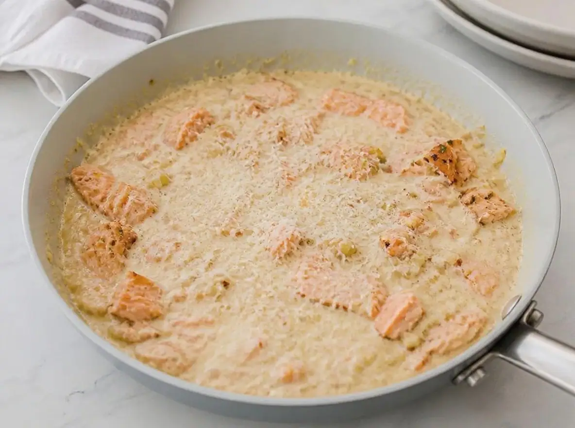 Pasta med laks uden fløde – trin 7