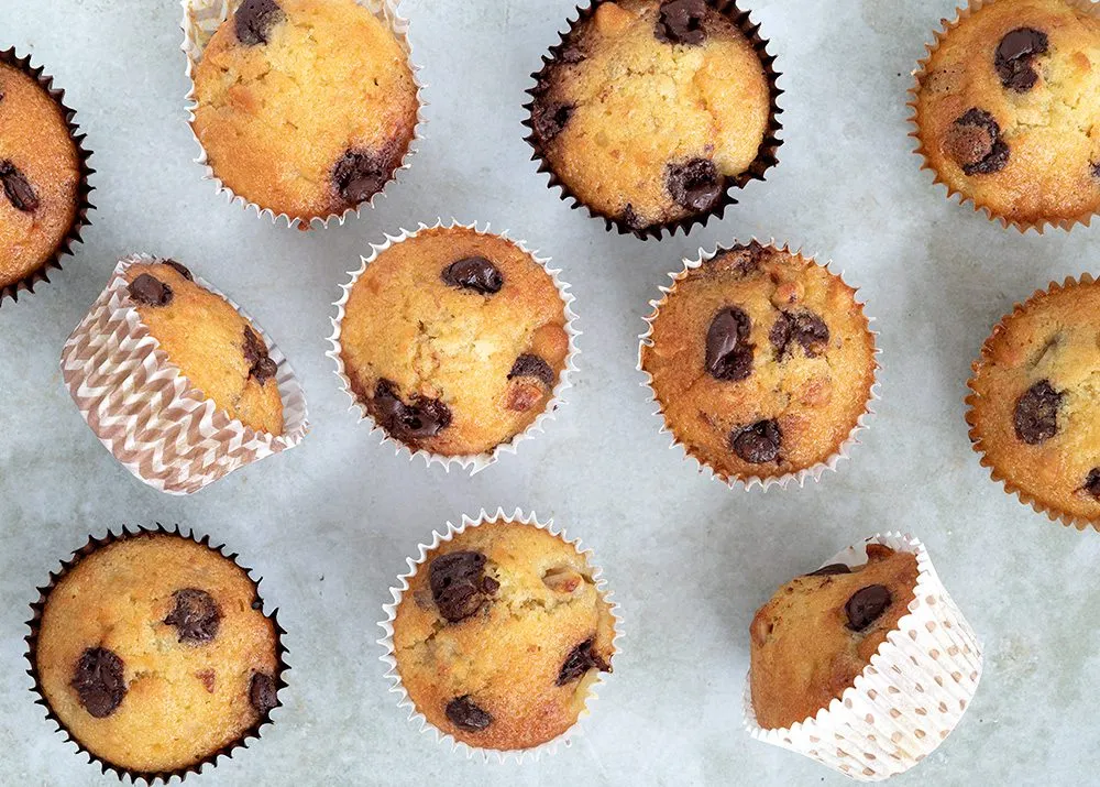 Bananmuffins med chokolade og nødder