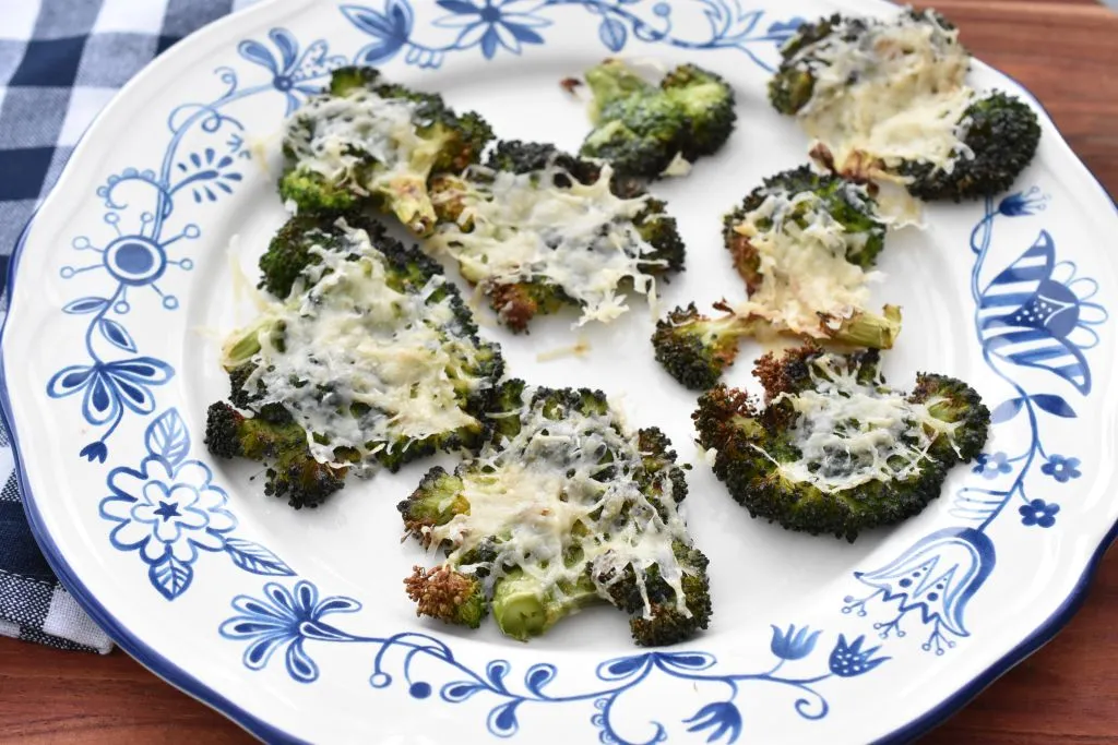 Knust broccoli med parmesan i airfryer
