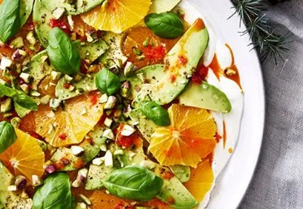 Appelsinsalat med avocado og chiliolie
