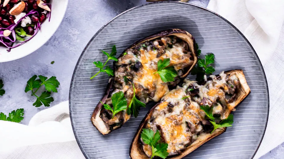 Fyldte auberginer med champignons