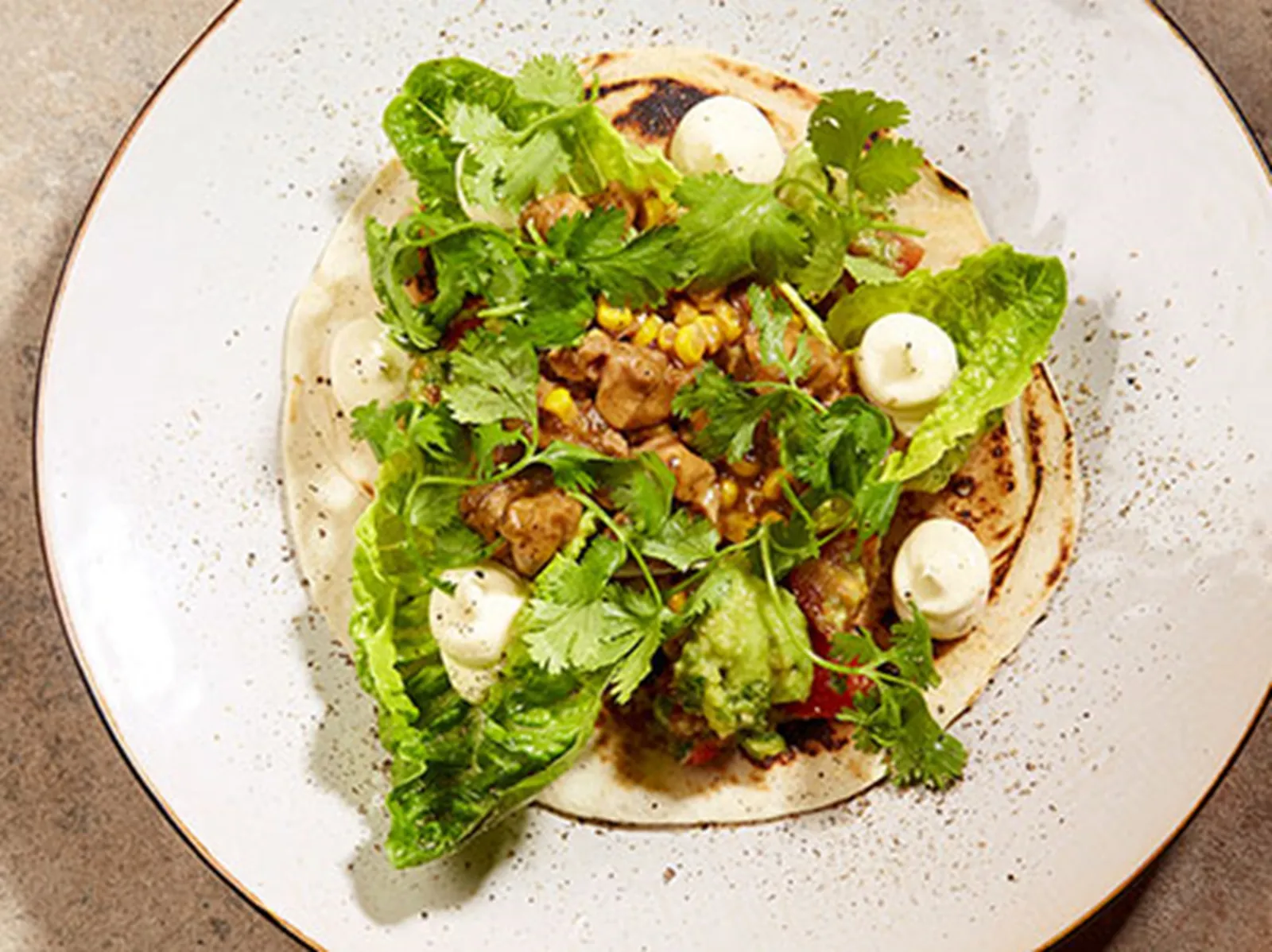 Chicken Fajita tortilla wraps med avocado og majs
