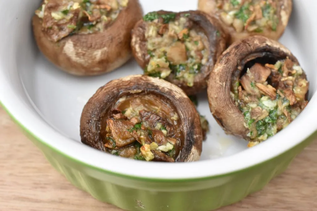 Champignon i ovn med hvidløgssmør