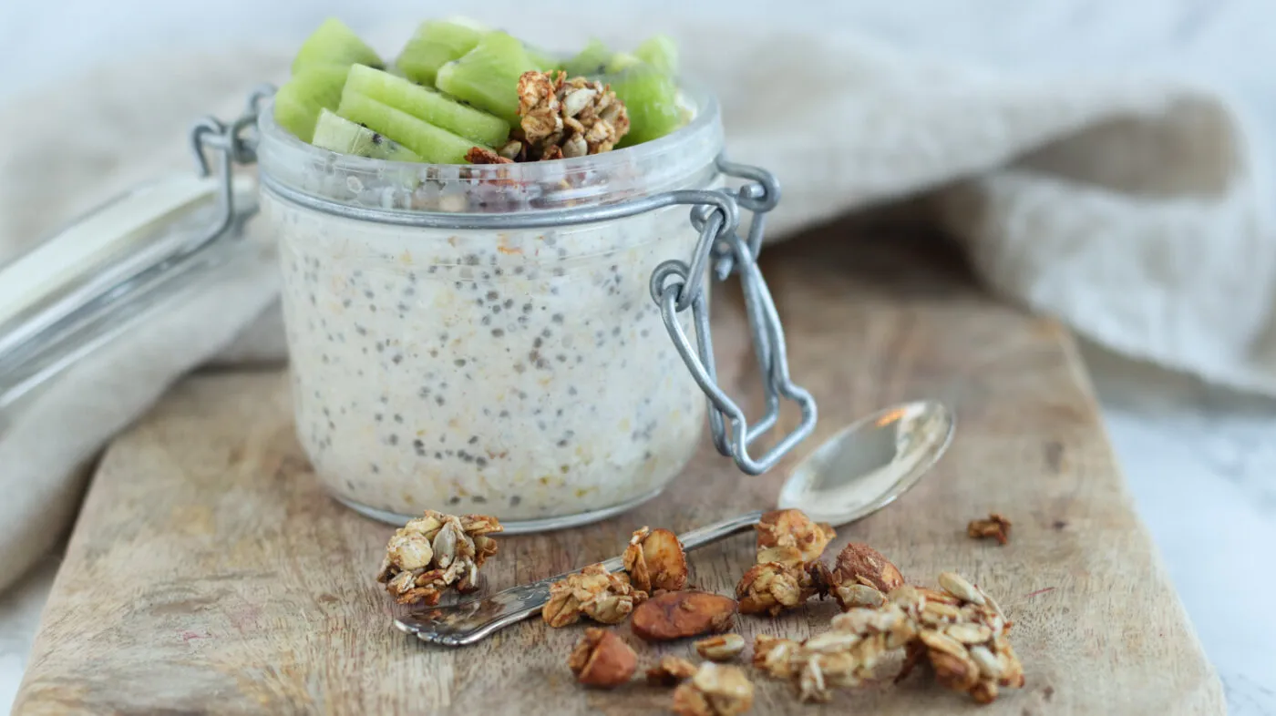 Overnight oats med kanel og chiafrø