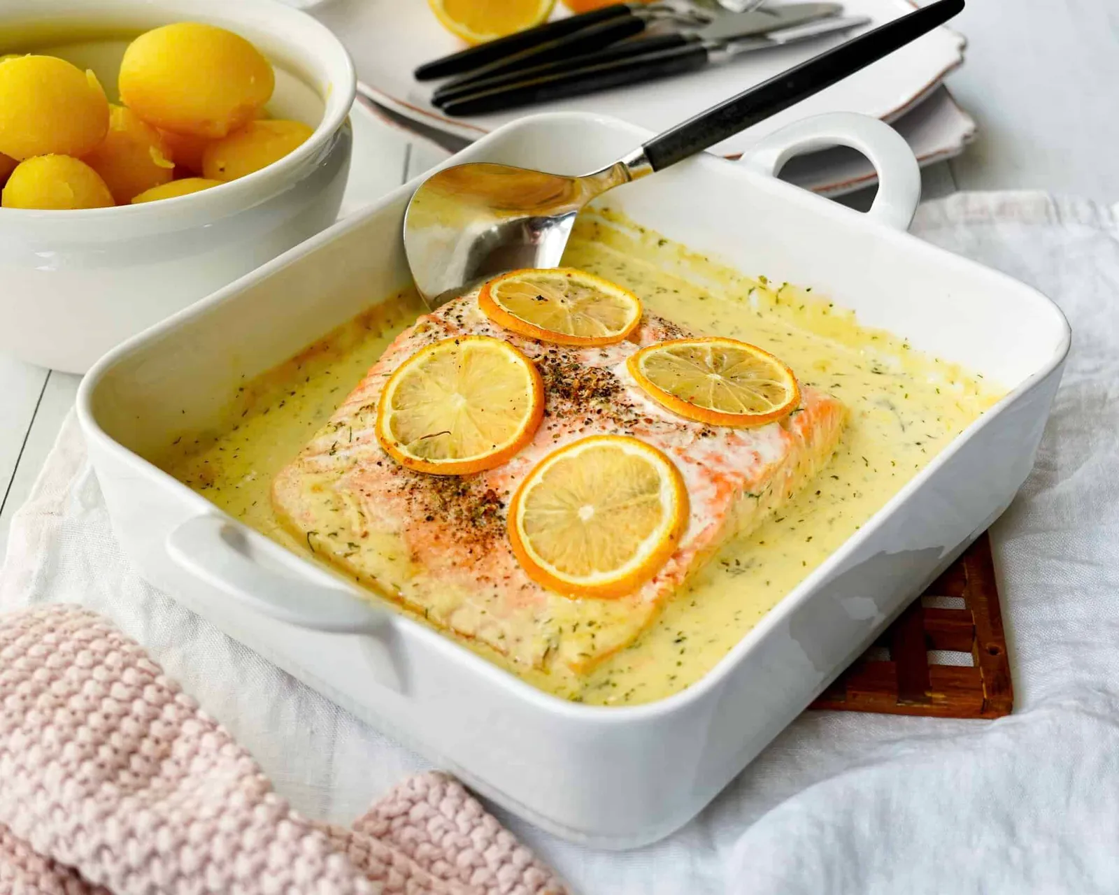 Laks med citronsauce