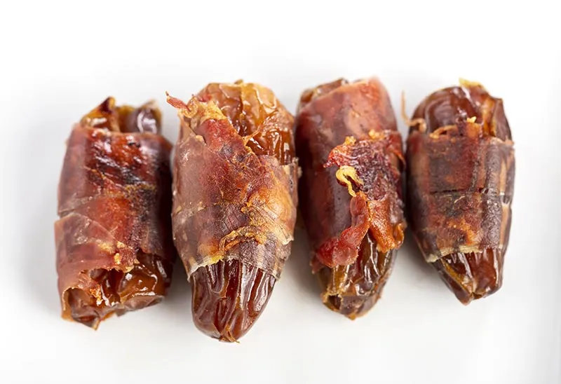 Dadler med prosciutto, gedeost og figenmarmelade
