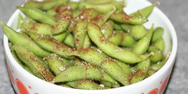 Edamamebønner med salt og chili