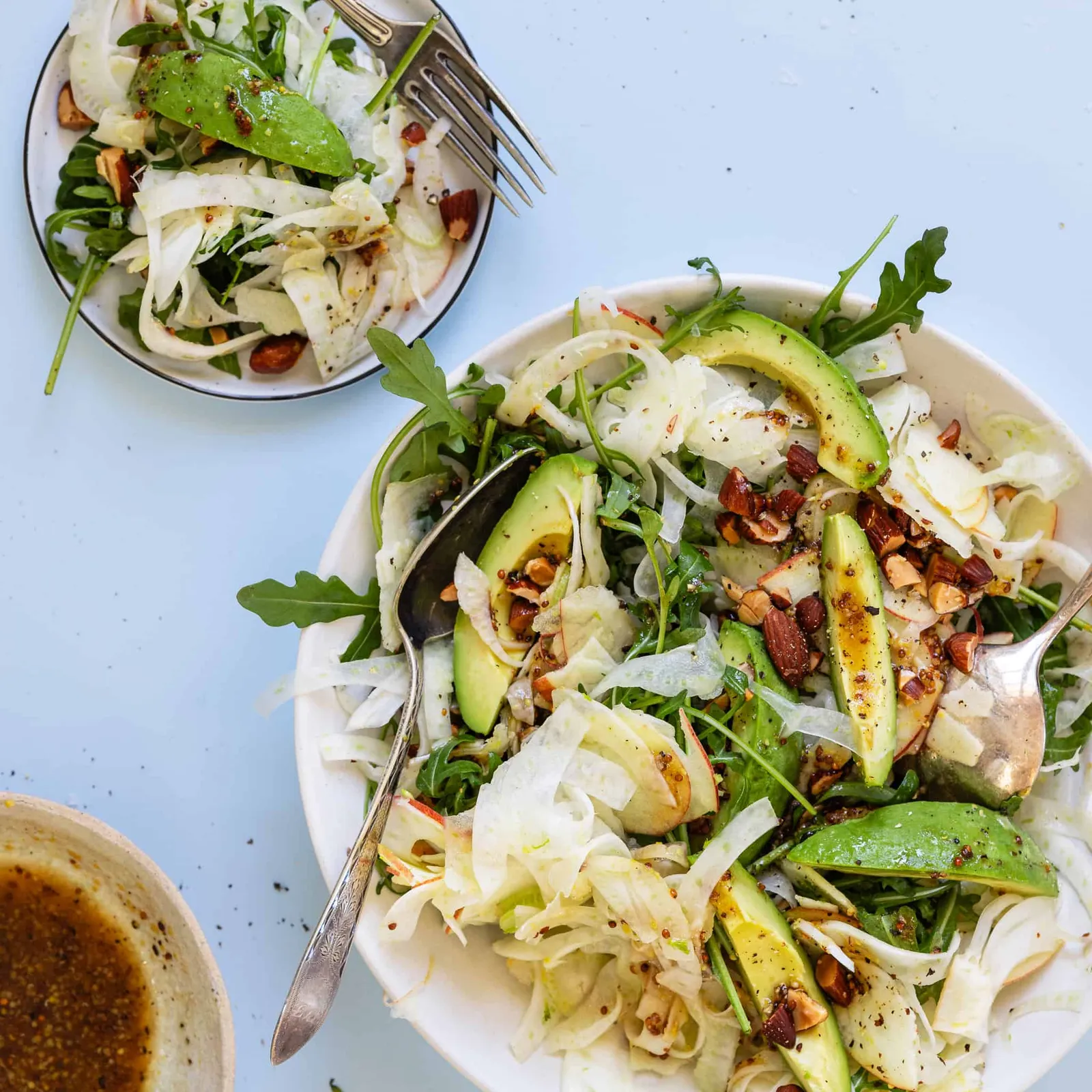 Fennikelsalat med æble og avocado
