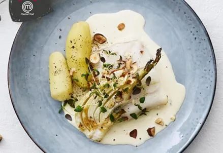 Ovndampet torsk med hvidvinssennepssauce og grillet fennikel