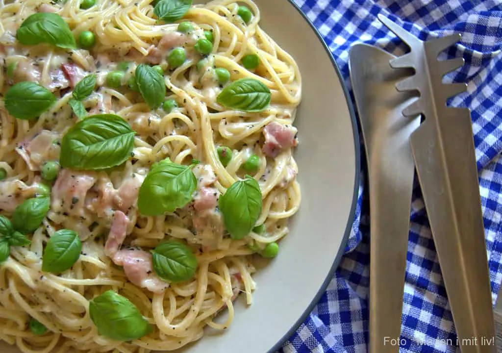 Pasta i flødesauce med bacon