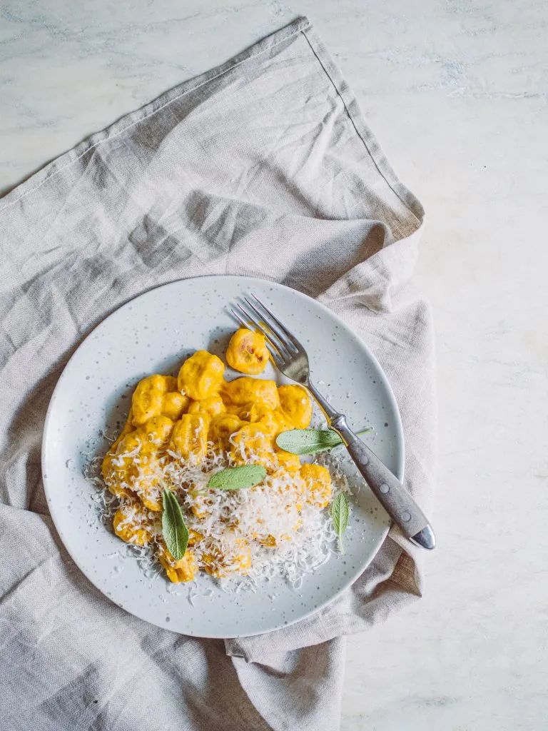 Gnocchi med græskarsauce