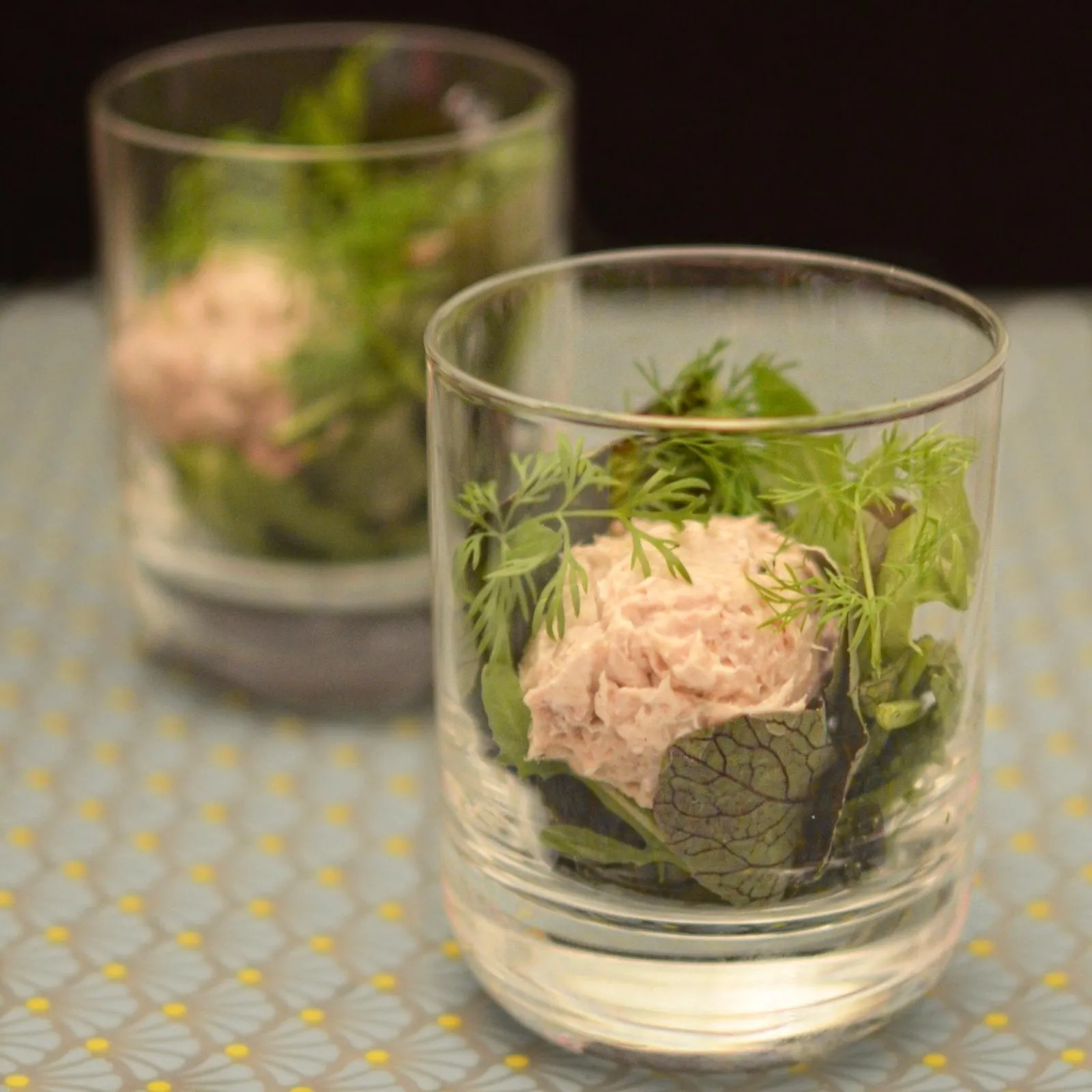 Tunmousse med græsk yoghurt
