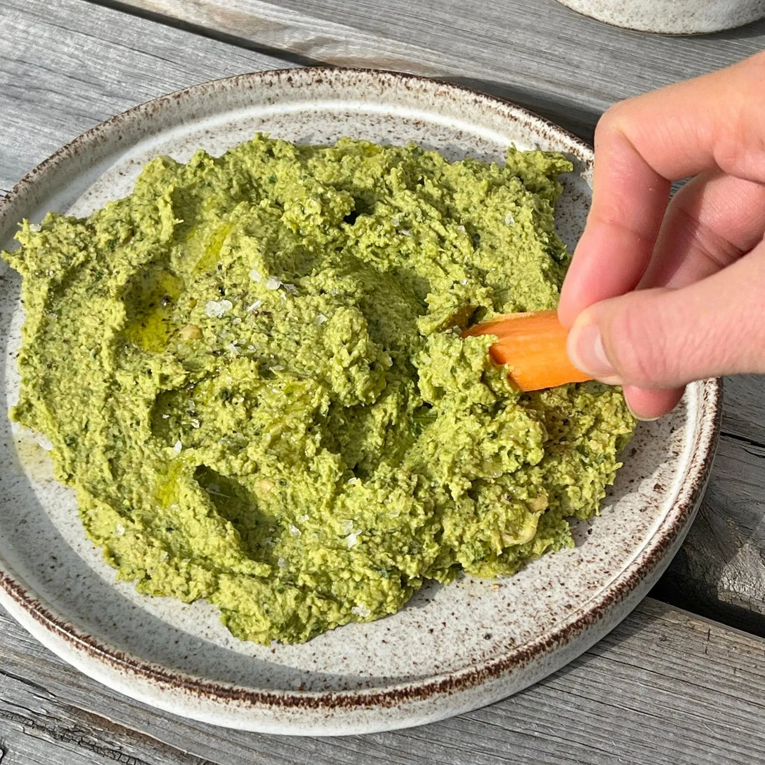 Grønkål og kikærte spread