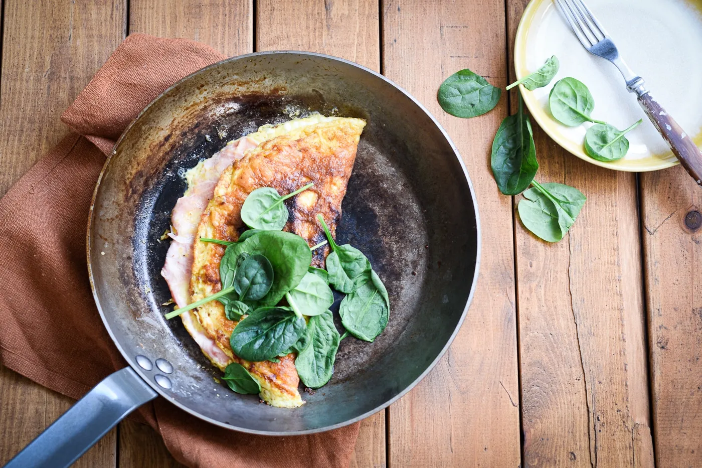 Omelet med hytteost