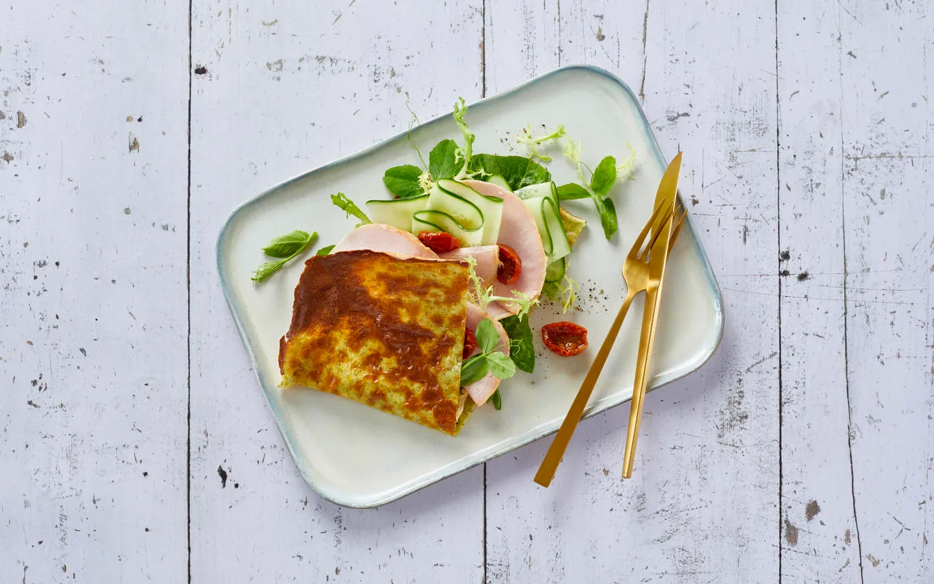 Fladbrød af hytteost med hamburgerryg