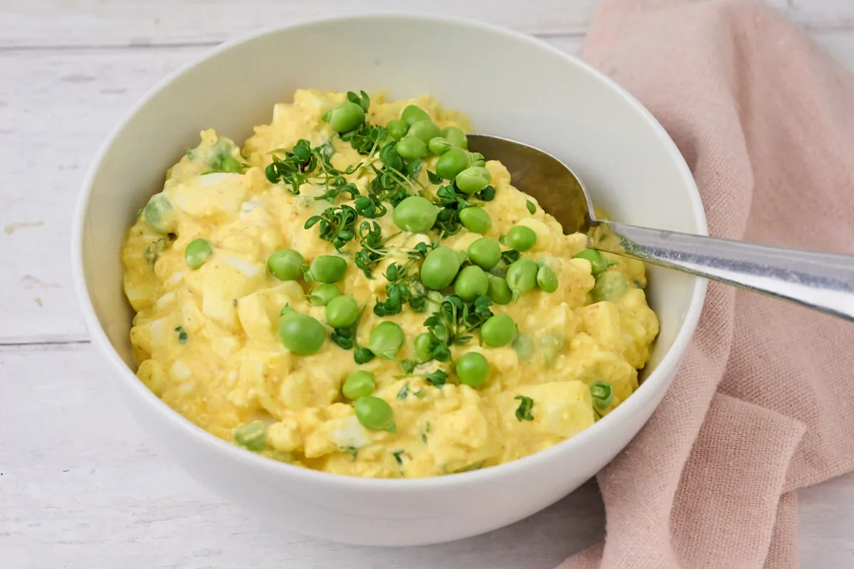 Æggesalat med hytteost