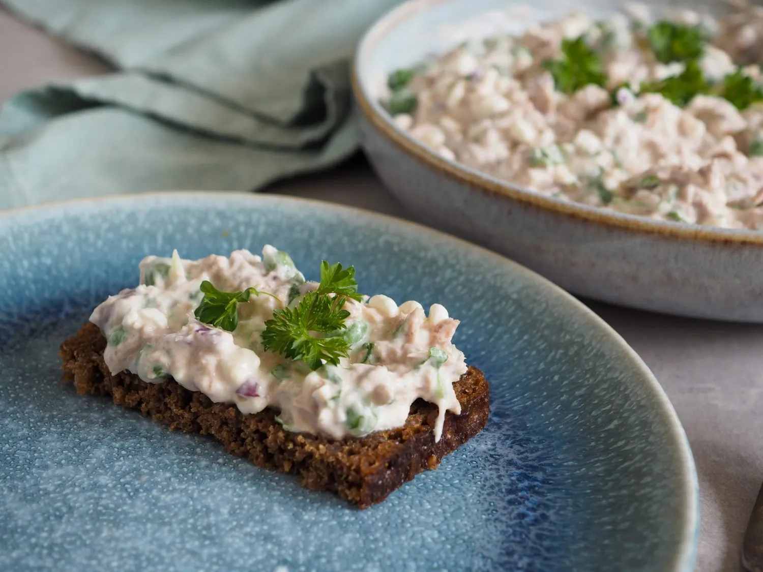Tunsalat med hytteost