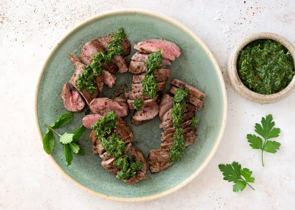 Grillet lammemørbrad med chimichurri