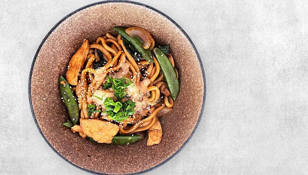 Yaki Udon stegte nudler