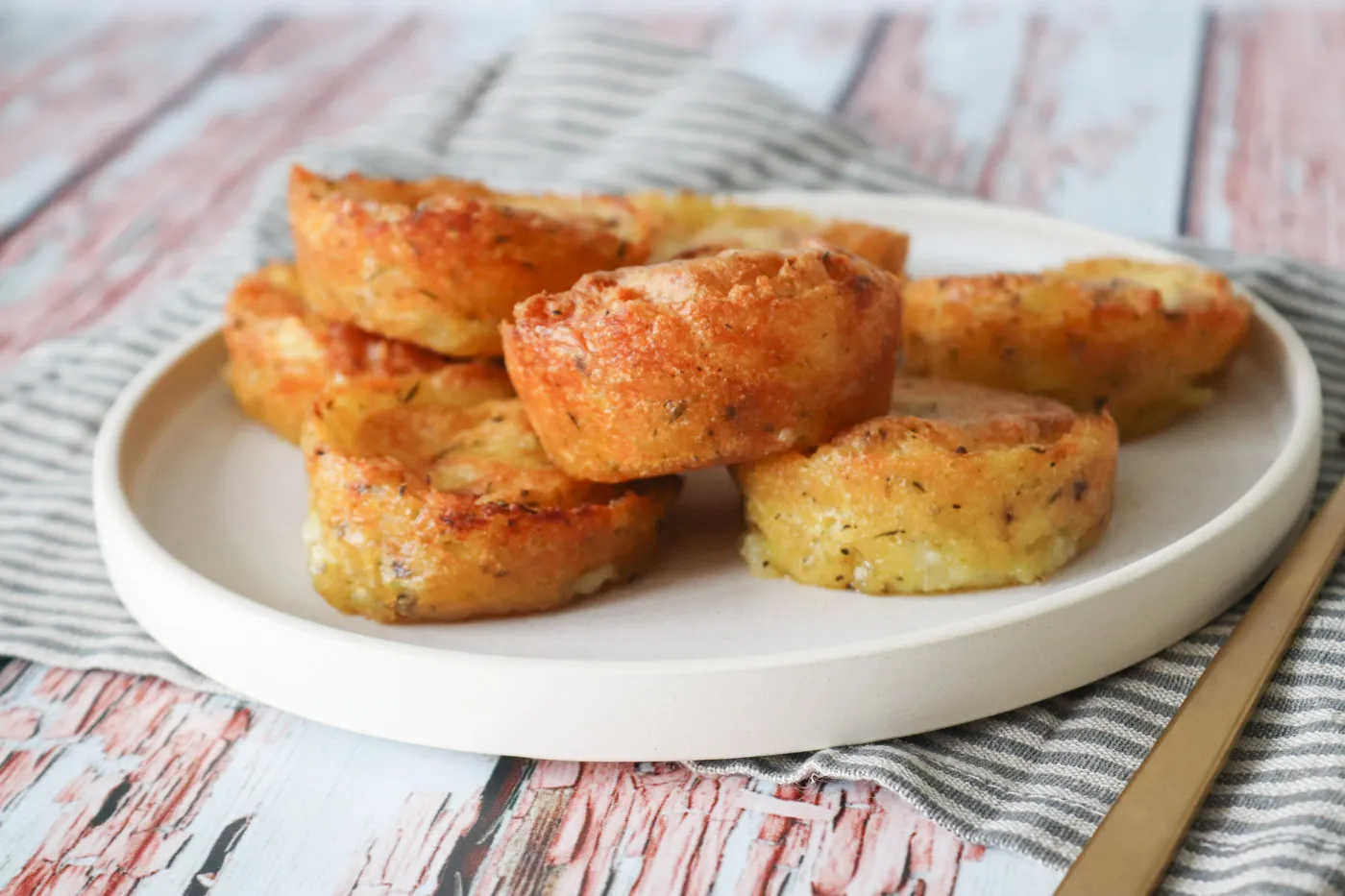 Bagt kartoffelmos med smør og timian