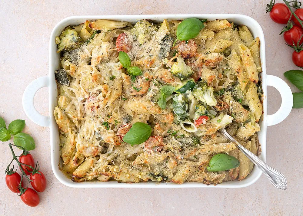 Pasta al Forno med kylling, grøntsager og ostesauce