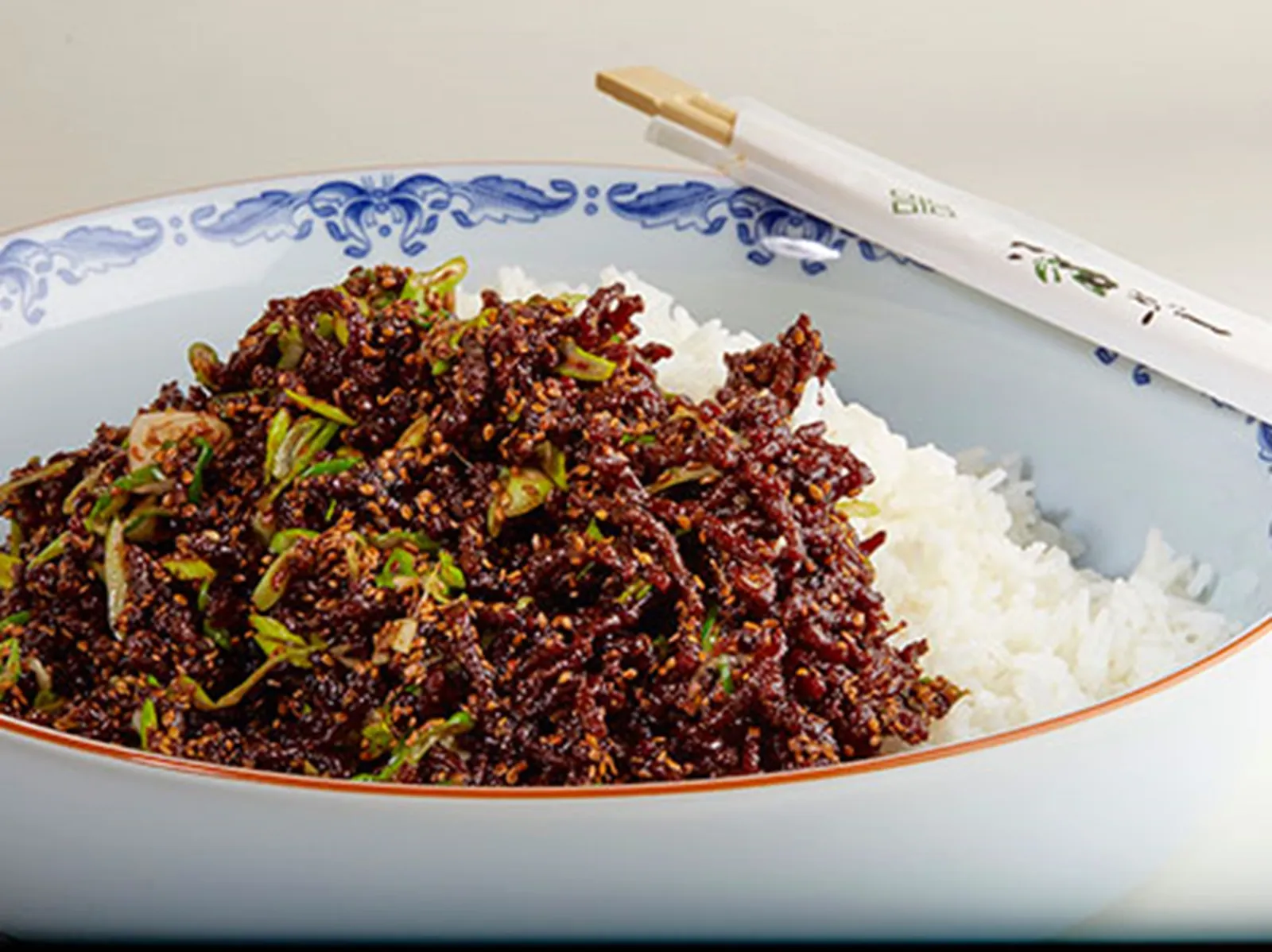 Koreansk oksekød med ris